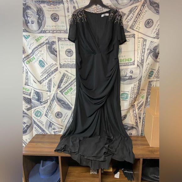 Mac Duggal Black Gown with Silver Accents - Picture 4 of 10